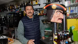 El bar de Pamplona al que los vecinos le regalan una actuación musical en su inauguración