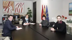 Chivite se acerca al sindicato abertzale LAB y los recibe en su despacho a meses de las elecciones