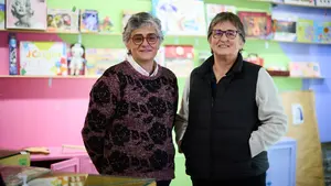 Cierra para siempre en Pamplona la librería Acuario: "La clientela se queda un poco huérfana"