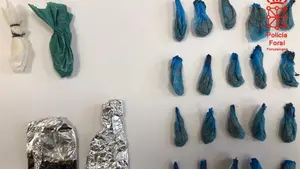 Detienen a una pareja joven por traficar con droga en un municipio de Navarra