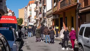 Uno de los muertos en el incendio del piso de estudiantes trató de salvar a sus amigas
