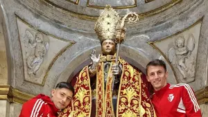 Budimir y Chimy cambian el capote a San Fermín antes del partido de Copa entre Osasuna y Athletic