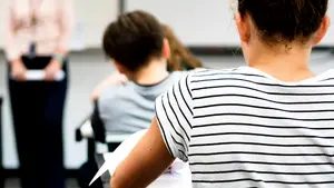 Detenidos cinco menores en un instituto por agredir sexualmente a una compañera delante del profesor