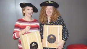 La única pareja femenina se lleva el torneo de Mus en Oberena: las mejores imágenes