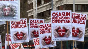 Cisma entre los sindicatos navarros: acusan a LAB y UGT de 'venderse' a partidos políticos