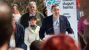 El etarra Otegi dice que debatir sobre terroristas en sus listas electorales "es una mediocridad"