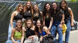 La gran fiesta de la carpa universitaria en Pamplona: las fotos de una jornada 'de locos'
