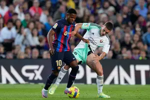 Más despedidas: Osasuna cede a un jugador y renueva a otro hasta 2026 que también se va cedido