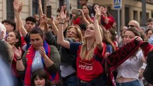 Pamplona reconoce a los héroes de Osasuna: las imágenes del recibimiento tras la final de Copa