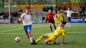 FOTOS| El CD Amigó confirma la permanencia en Liga Cadete Navarra con victoria ante el Burladés