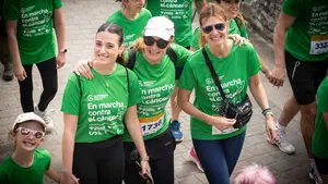 La marea verde inunda Pamplona: todas las fotos de la marcha contra el cáncer