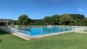 La piscina de un pueblo de Navarra donde puedes pasar todo el verano por 45 euros