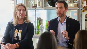 Sayas apuesta por poner fin en las urnas "a toda la bazofia legislativa" del sanchismo