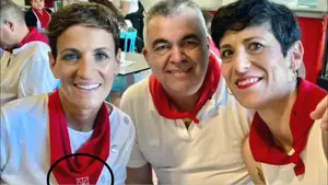 La Chivite más abertzale: se mofa de los símbolos de Navarra y luce orgullosa un escudo sin corona