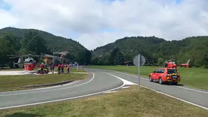 Evacuado de urgencia en helicóptero un ciclista en Navarra tras caer por un terraplén de 4 metros