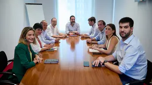 Bildu se inclina hacia la abstención y Alzórriz dice tener "un denominador común" con los abertzales