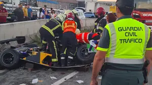 Salvaje accidente en la Comarca de Pamplona: herido muy grave tras quedar aplastado su coche