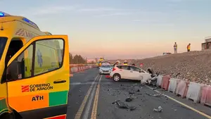 Muere un navarro en un grave accidente de tráfico múltiple en Aragón con otro fallecido