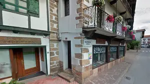 El joven muerto tras la explosión de un dispositivo electrónico en Bera trabajaba de reponedor