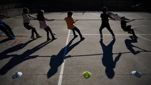 Asirón pretende sustituir a policías por voluntarios para regular los desfiles escolares