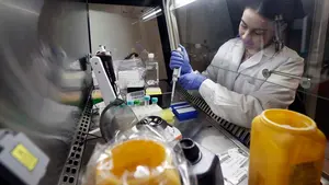 La empresa navarra que analiza tu ADN y permite saber si vas a tener cáncer