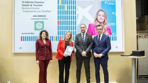 CaixaBank premia a una empresaria navarra por su impresionante trayectoria en el mundo del camping
