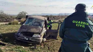 Desgraciado accidente en Navarra: un muerto tras volcar con su coche y salir despedido