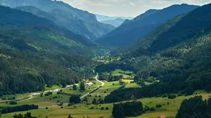 El pequeño pueblo de Navarra rodeado de montañas donde comer con unas vistas privilegiadas