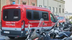 Entra a robar en la farmacia de una localidad navarra y huye en patinete: lo que le delató