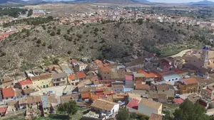Toca cambiar la hora en el reloj: el pueblo de miles de habitantes que se niega a hacerlo