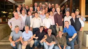 Exalumnos de un colegio de Pamplona celebran un feliz reencuentro después de 42 años