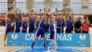 Zizur vibra con el histórico ascenso del Ardoi a la máxima categoría: las mejores imágenes