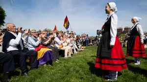 GALERÍA | Acto en la Vuelta del Castillo de Pamplona en el aniversario de la Segunda República