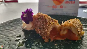 La croqueta que se desparrama y es una tentación: la propuesta muy navarra de un bar de Pamplona