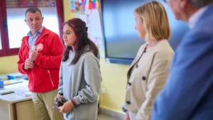 María, la niña pamplonesa que salvó a su madre y ahora enseña a otros niños a llamar al 112