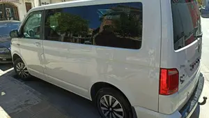 El agónico rescate en Navarra de dos niñas pequeñas encerradas en un coche aparcado a pleno sol