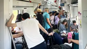 La foto de la vergüenza de un tren para ir a San Fermín: "Vamos hacinados como el ganado"