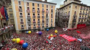 Asirón permite las pancartas en San Fermín y convierte el Chupinazo en una exaltación proetarra