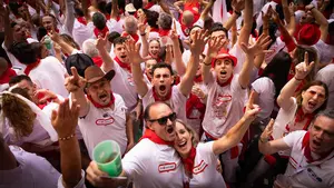 'Exitazo' rotundo del Riau-riau popular de San Fermín: ni si quiera sale de la plaza