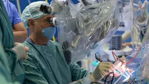 La Cl&iacute;nica Universidad de Navarra abre la puerta a la curaci&oacute;n de la sordera en un ensayo cl&iacute;nico