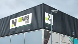 Llega a un pueblo de Navarra el primer club de pádel abierto las 24 horas del día