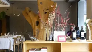 El reputado restaurante con un riquísimo gorrín asado a las afueras de un pueblo de Navarra