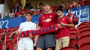 La afición no se pierde el primer partido de Vicente Moreno al frente de Osasuna: las imágenes de la grada