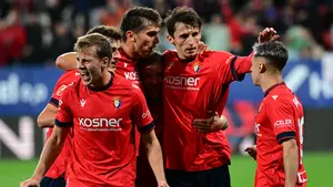 Osasuna da la sorpresa en El Sadar ante el Barça: las imágenes del festival de goles