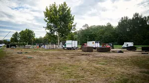 As&iacute; ha quedado el parque de Pamplona de la feria de las hamburguesas: desoladoras im&aacute;genes