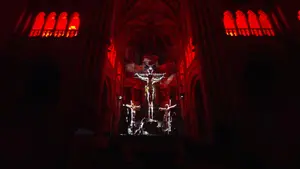 La sorprendente visita nocturna que puedes hacer a una Catedral en un pueblo muy cerca de Navarra