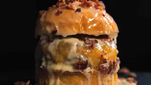 Una hamburguesería de Pamplona organiza un buffet libre sin condiciones en la ciudad