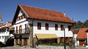 El restaurante con estofado de ciervo que es perfecto para comer después de visitar la Selva de Irati