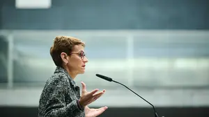 Chivite aprueba la modificaci&oacute;n de la ley de vivienda en Navarra "sin consenso ni los informes necesarios"