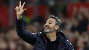 Vicente Moreno, dolido, señala lo que le ha faltado a Osasuna para ganarle al Sevilla